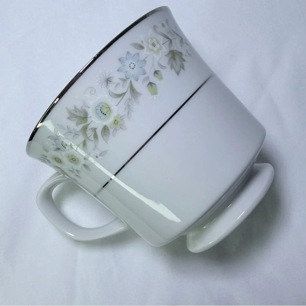 Vintage Porcelain Imperial China W Dalton #745 Blue And Silver Wildflower Teacup